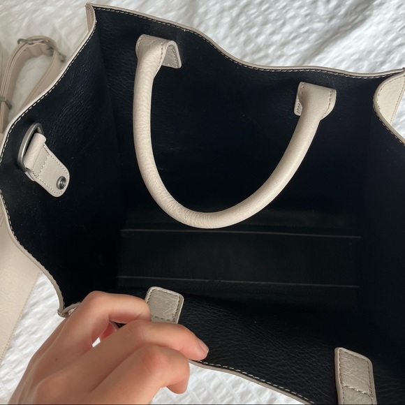 Matt & Nat Loyal Dwell tote bag, Koala - Picture 9 of 15